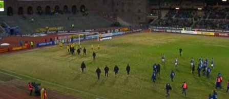 Meci intrerupt in Suedia dupa ce un jucator a fost lovit de o para